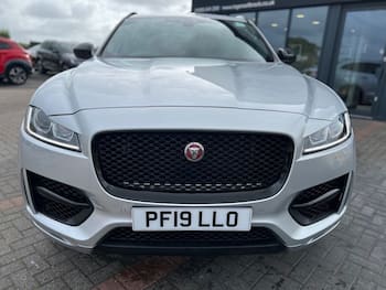 Used Jaguar F-Pace 2019 for sale - 79705818: Photo