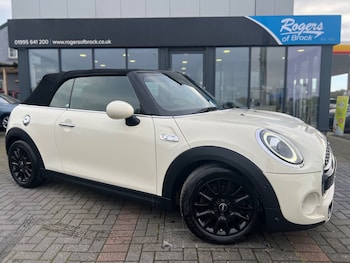 Used MINI Convertible 2019 for sale - 76659807: Photo
