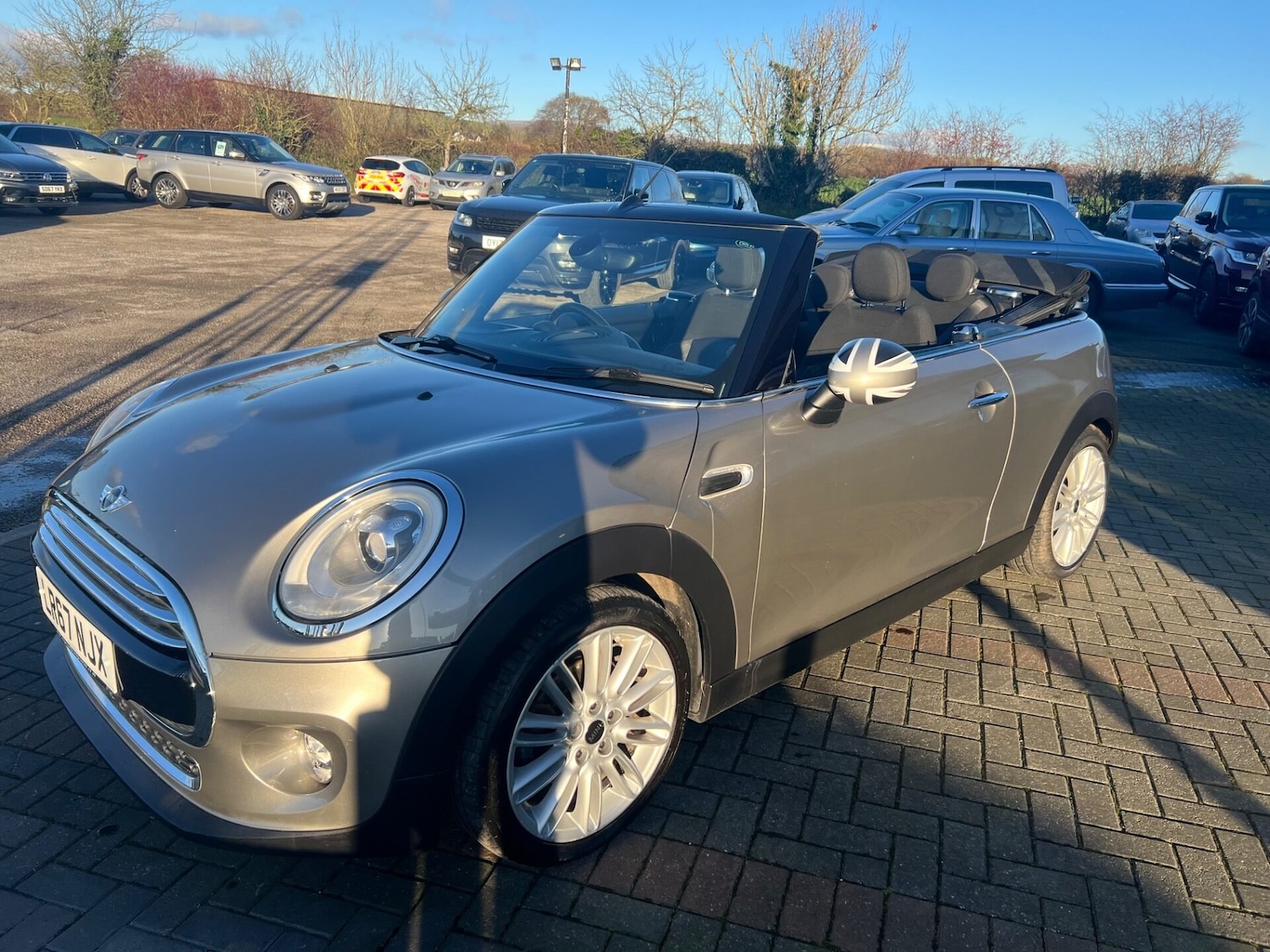 Used MINI Convertible 2017 for sale - 76659820: Photo 20