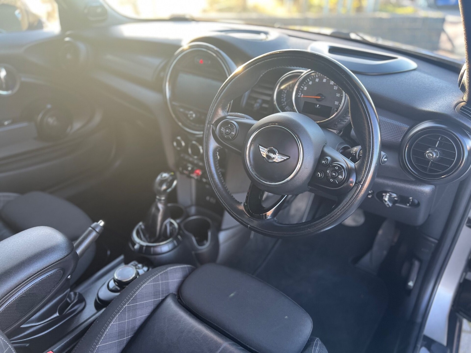 Used MINI Convertible 2017 for sale - 76659820: Photo 23