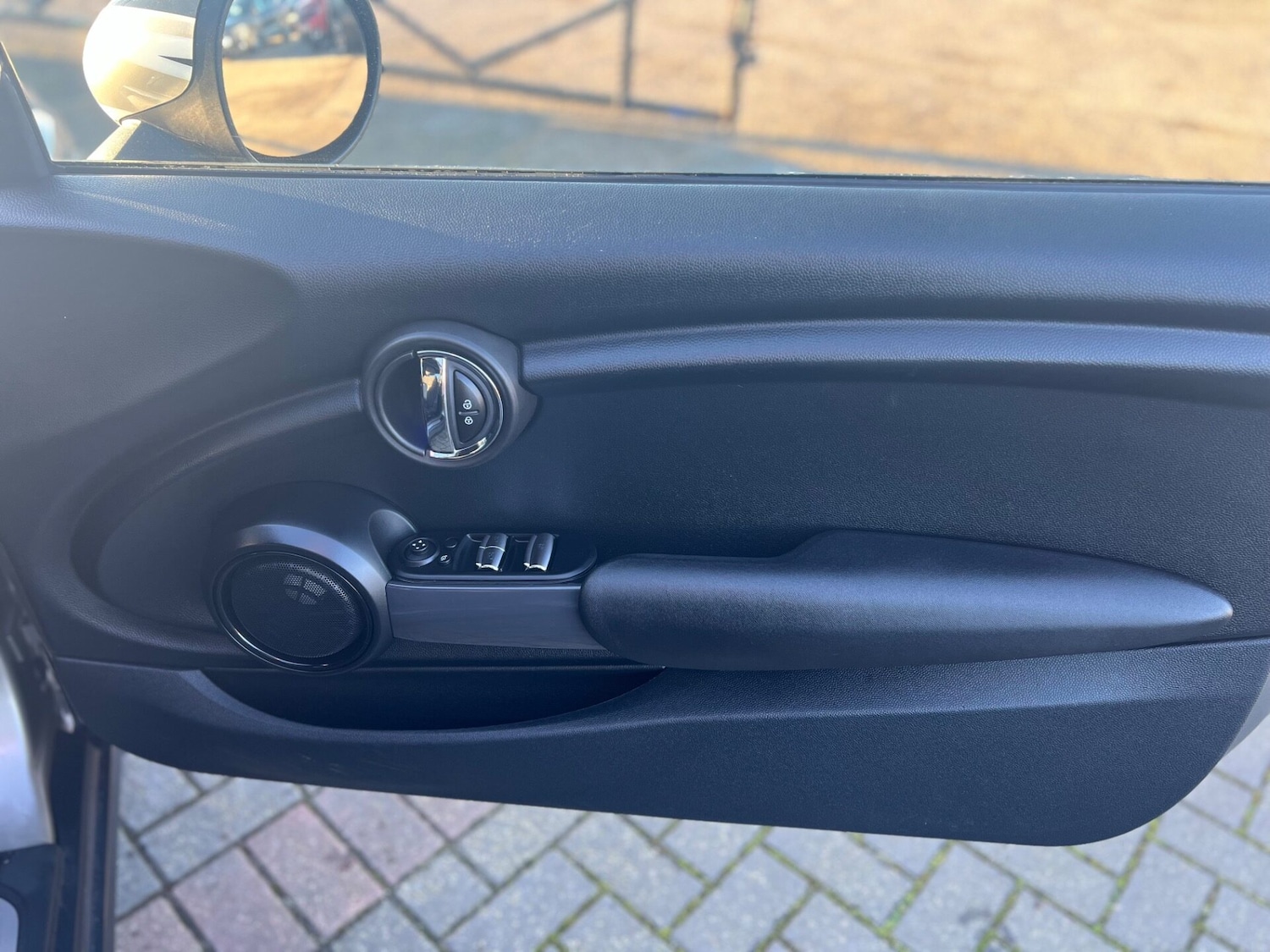 Used MINI Convertible 2017 for sale - 76659820: Photo 25