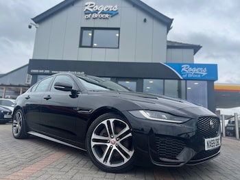 Used Jaguar XE 2019 for sale - 79023774: Photo