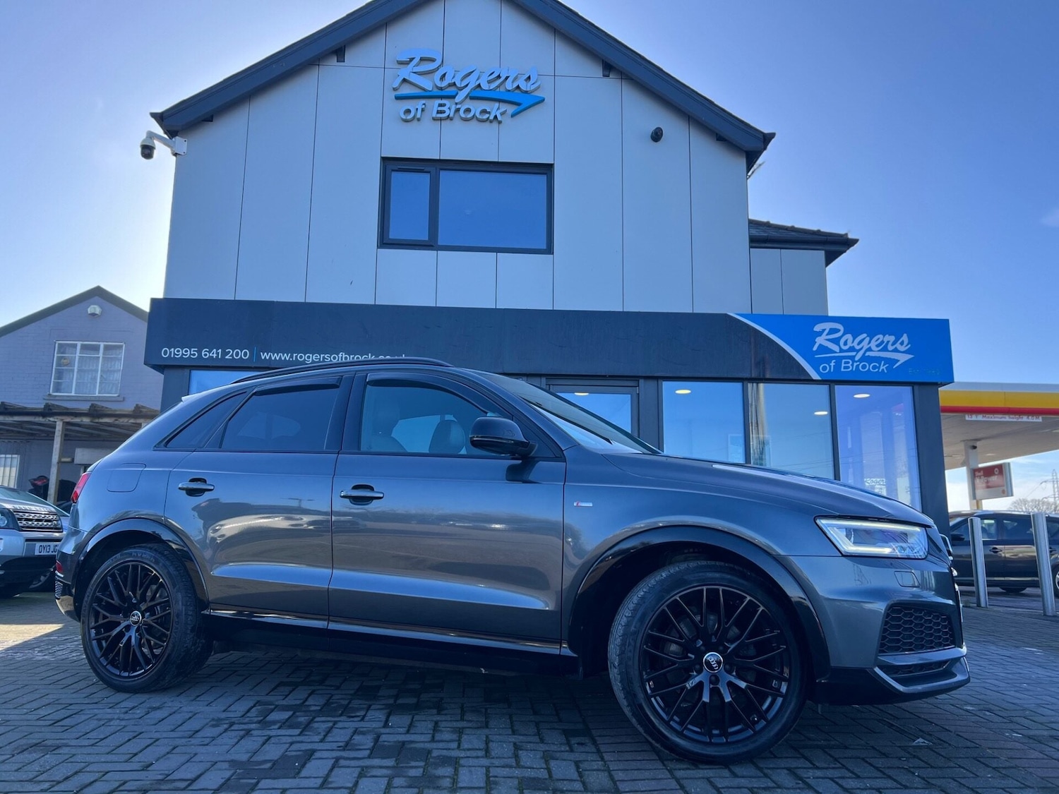 Used Audi Q3 2017 for sale - 77915533: Photo 2