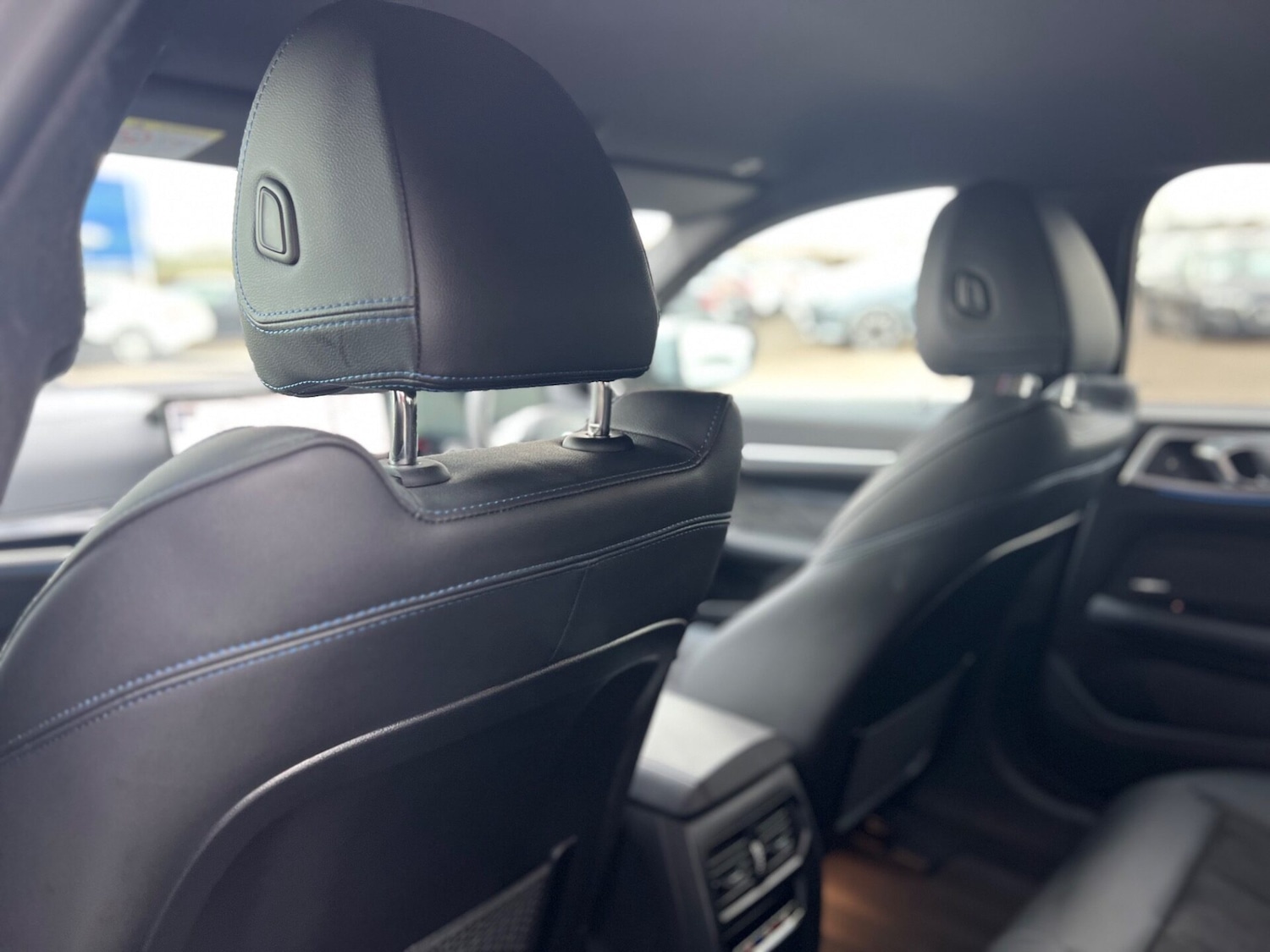 Used BMW i4 2023 for sale - 77631462: Photo 37