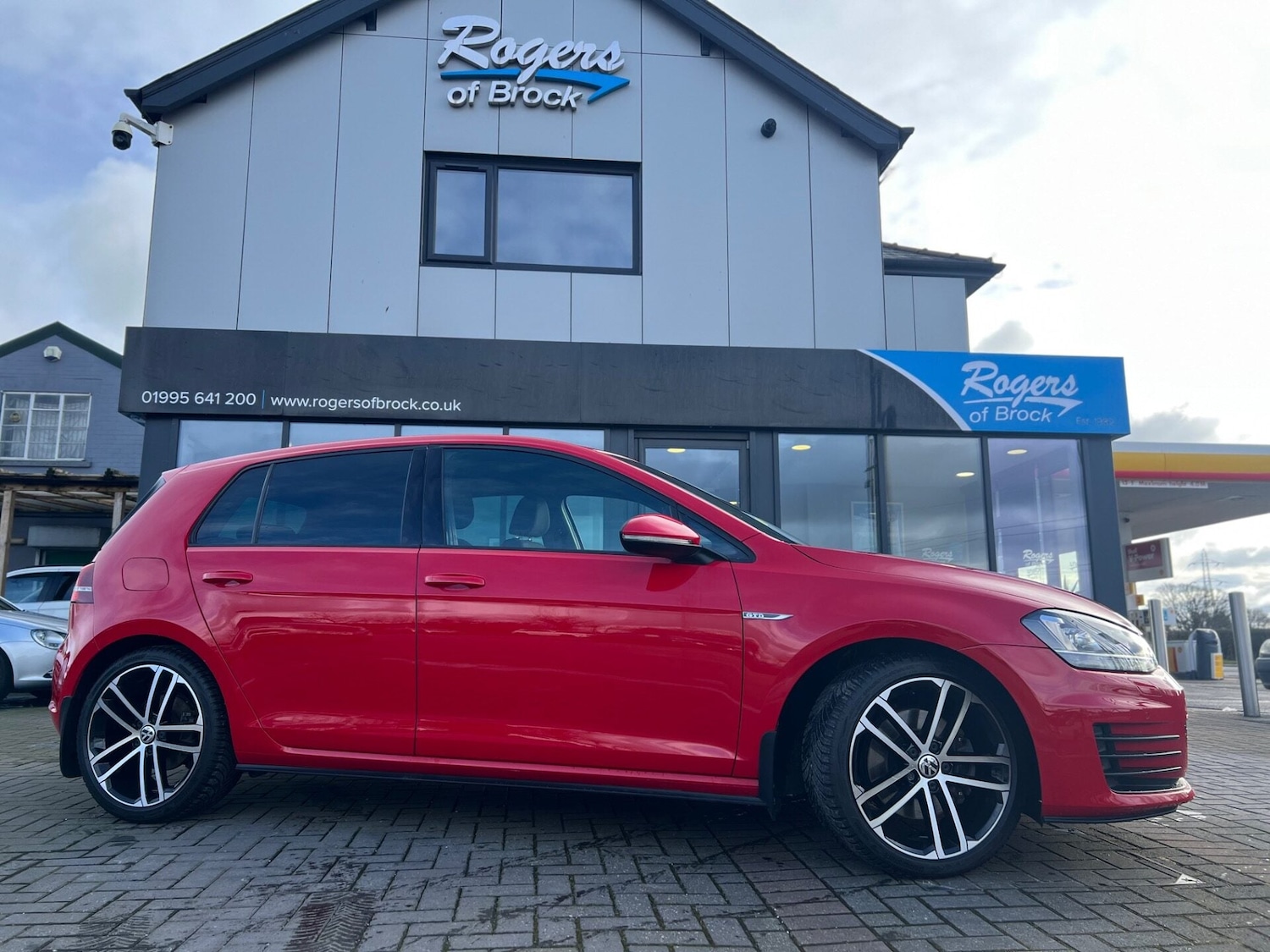 Used Volkswagen Golf 2015 for sale - 77555003: Photo 2