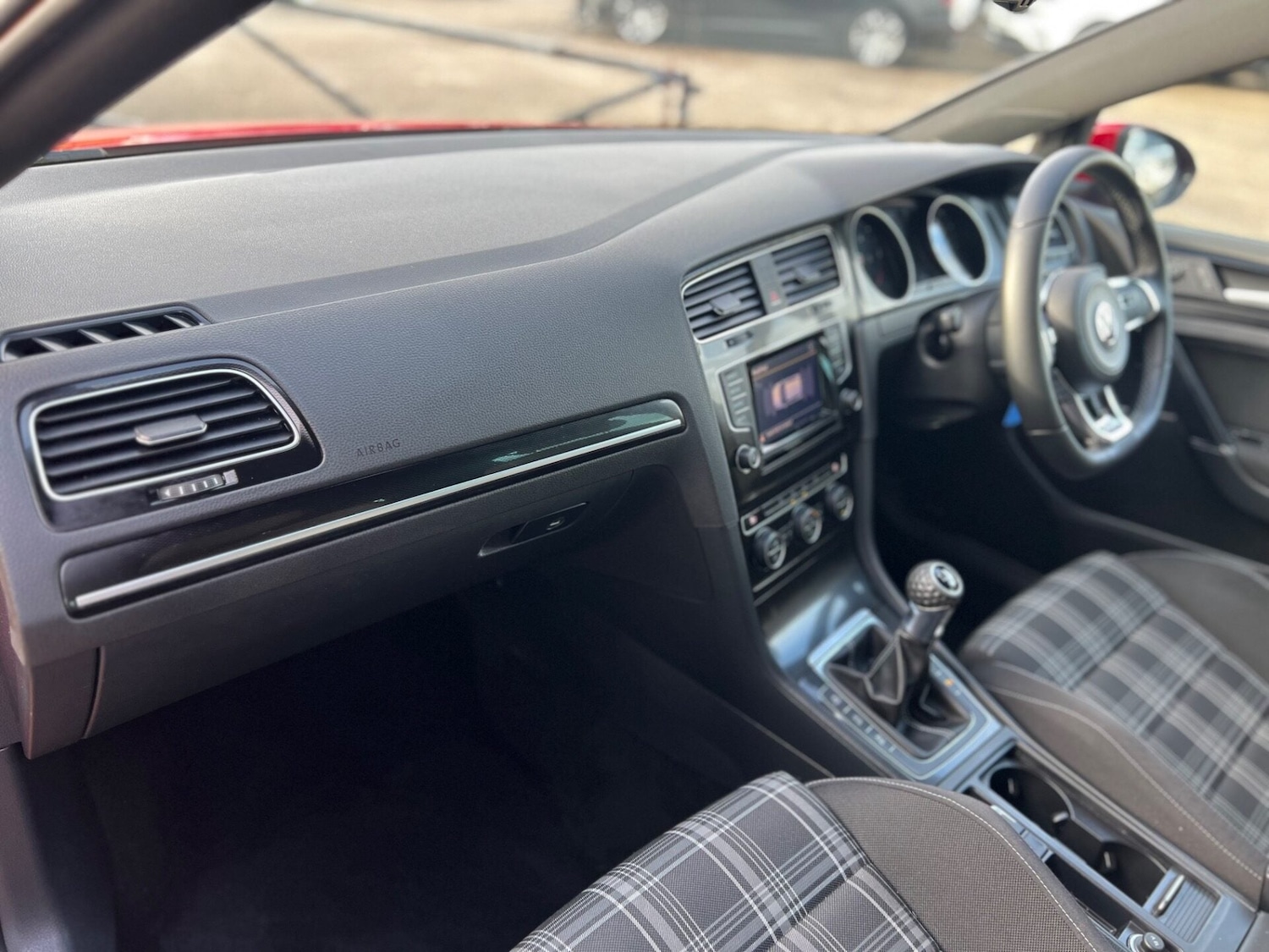 Used Volkswagen Golf 2015 for sale - 77555003: Photo 25