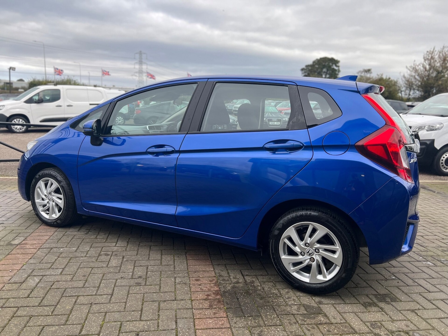 Used Honda Jazz 2015 for sale - 76659805: Photo 12
