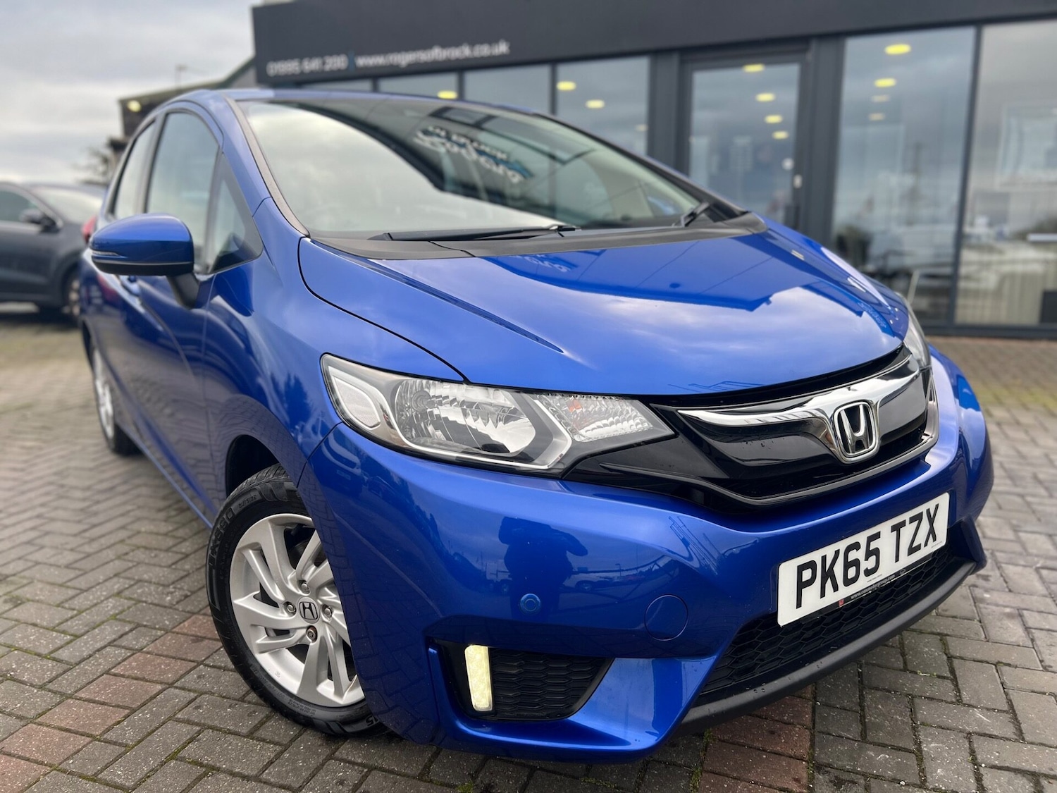 Used Honda Jazz 2015 for sale - 76659805: Photo 4