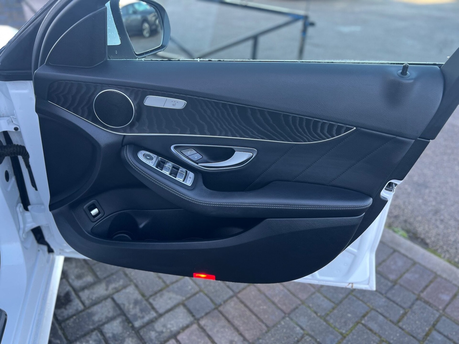 Used Mercedes-Benz C Class 2016 for sale - 77365458: Photo 25