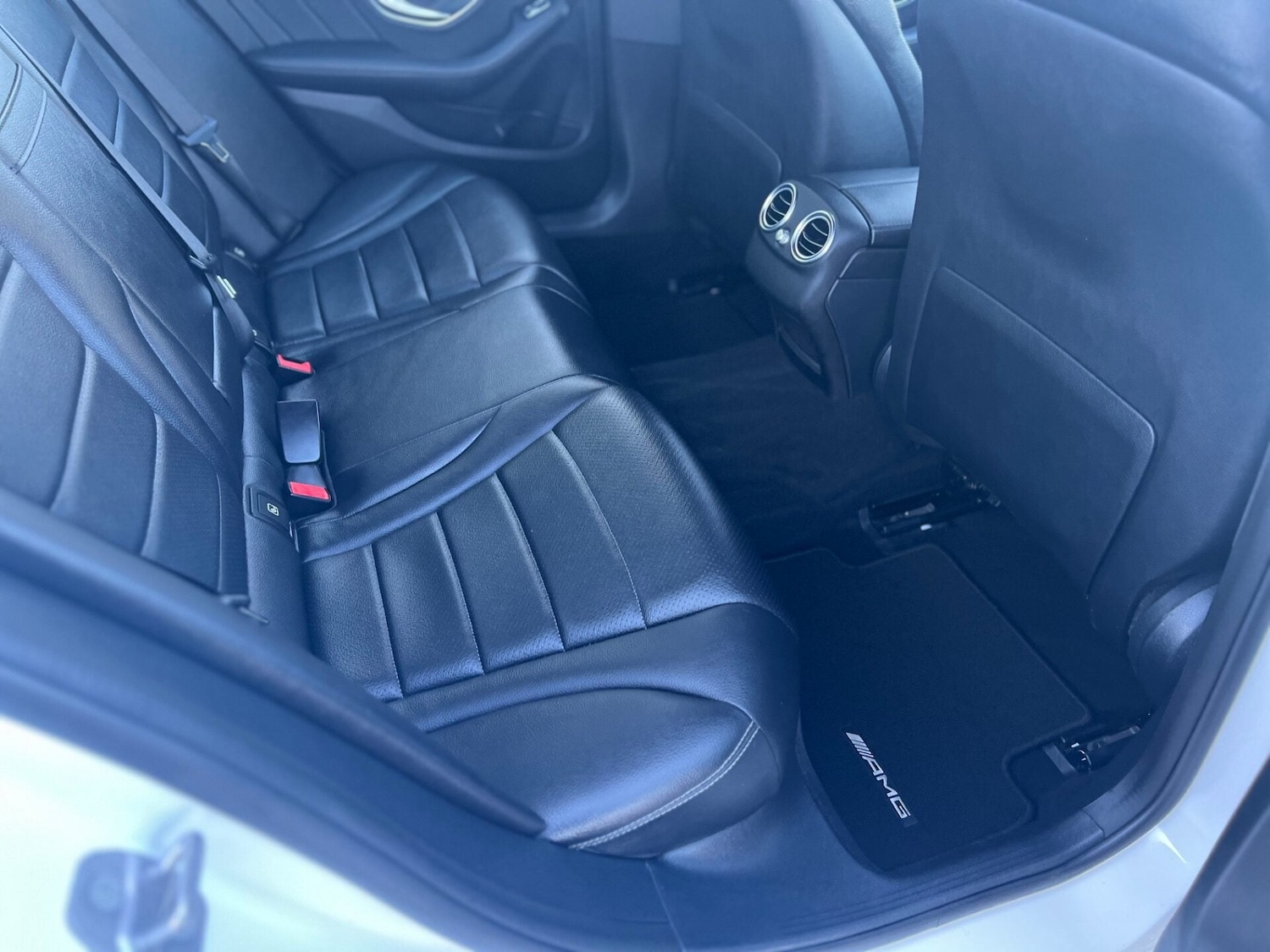 Used Mercedes-Benz C Class 2016 for sale - 77365458: Photo 32