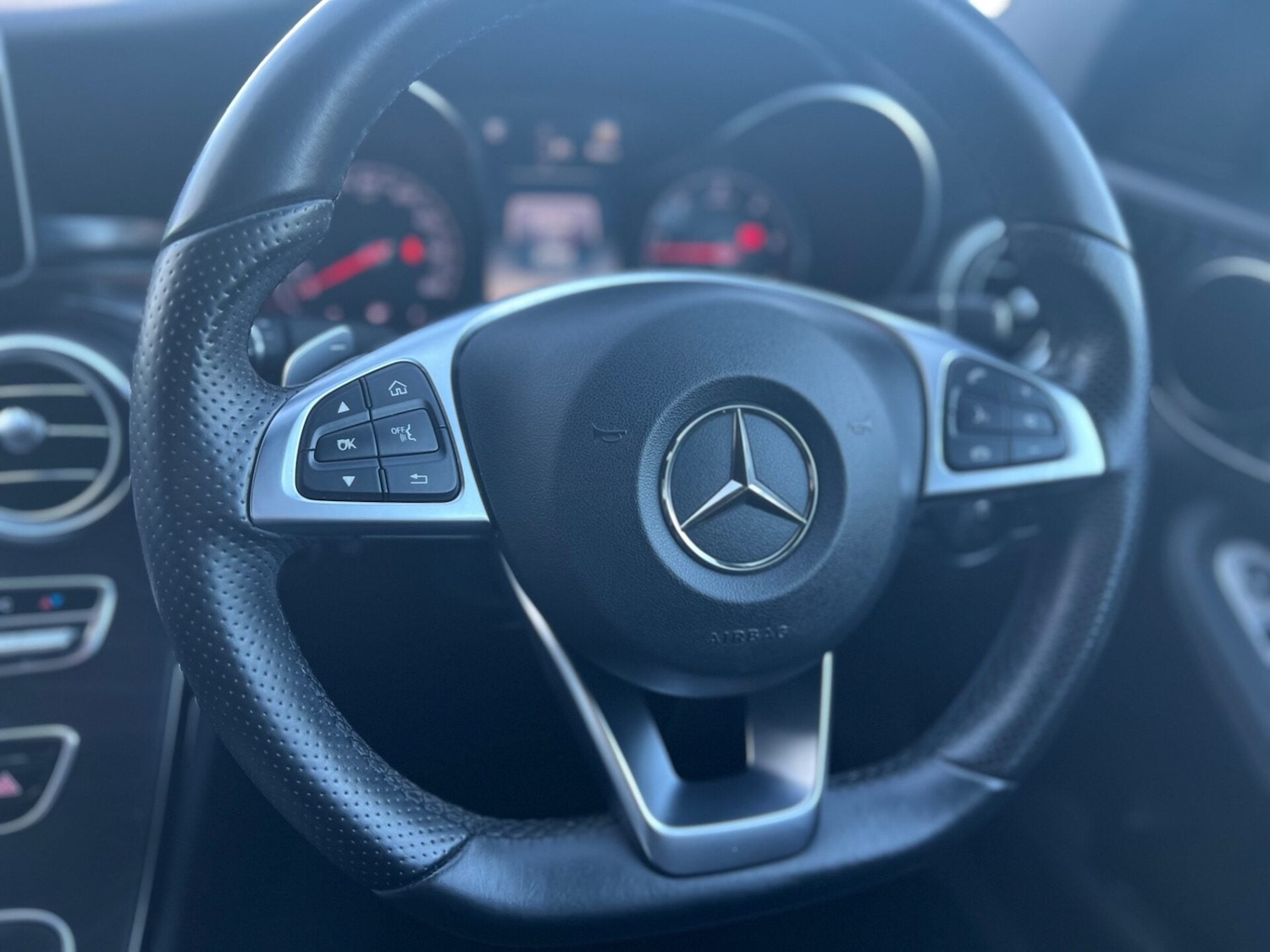 Used Mercedes-Benz C Class 2016 for sale - 77365458: Photo 44