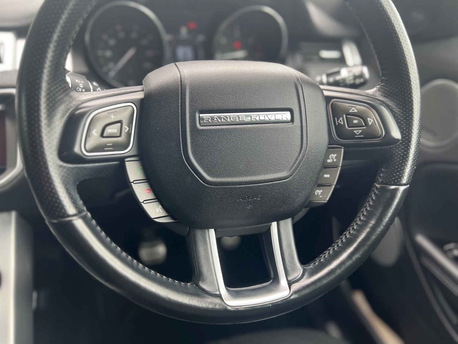 Used Land Rover Range Rover Evoque 2017 for sale - 76659790: Photo 38