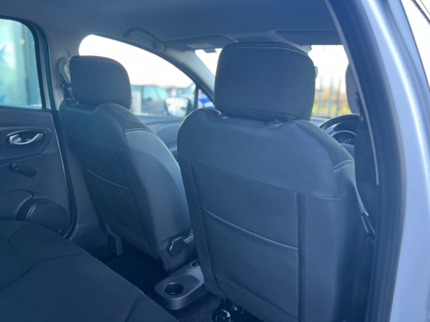 Used Renault Clio 2019 for sale - 76879549: Photo 26