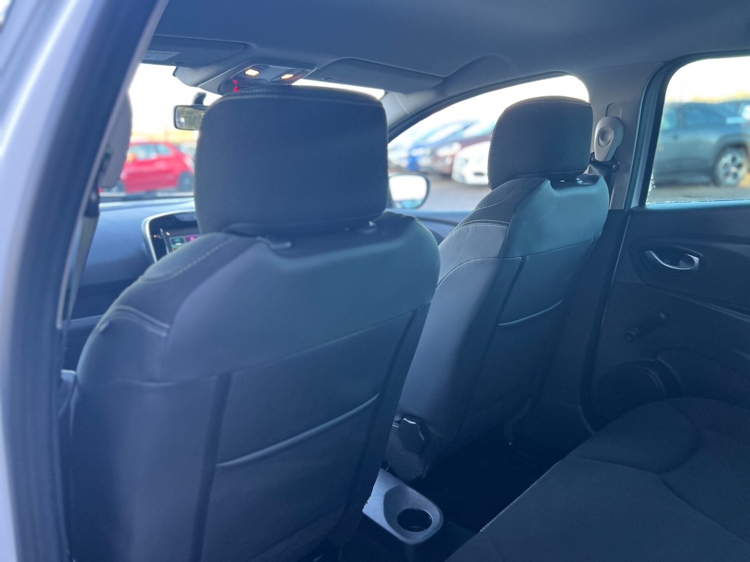 Used Renault Clio 2019 for sale - 76879549: Photo 37