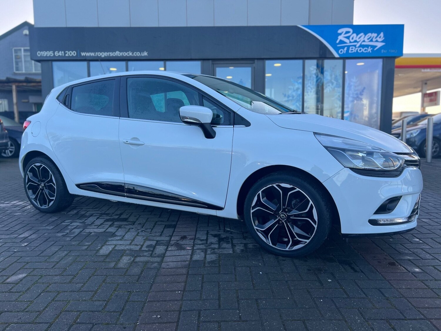 Used Renault Clio 2019 for sale - 76879549: Photo 9