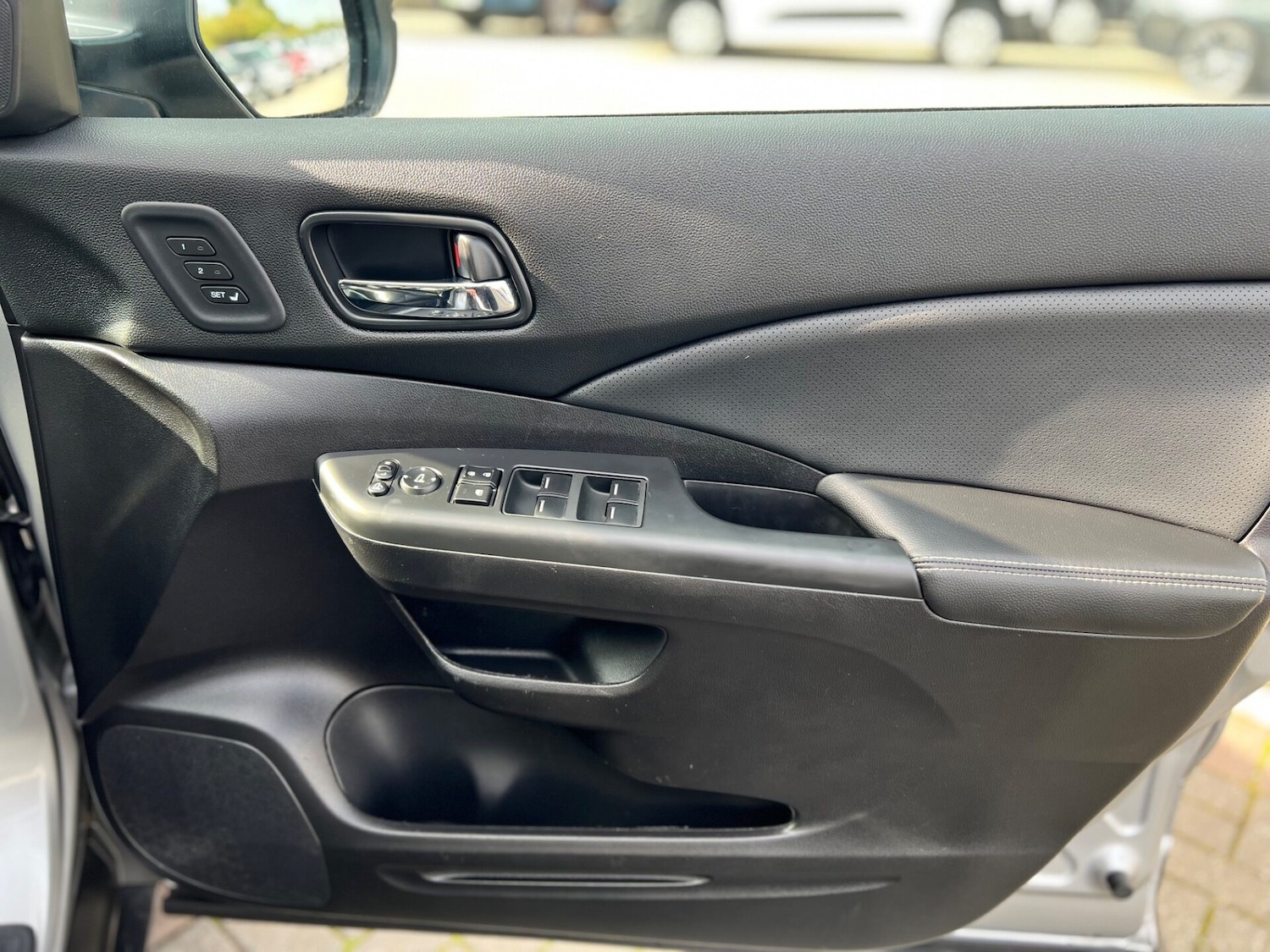 Used Honda CR-V 2016 for sale - 76659810: Photo 19