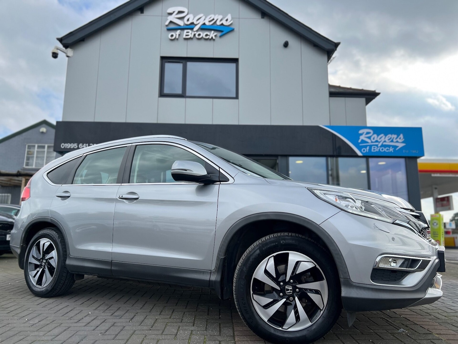 Used Honda CR-V 2016 for sale - 76659810: Photo 2