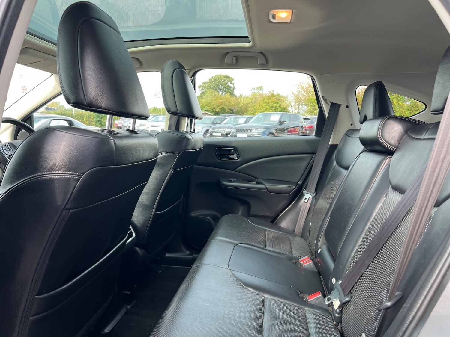 Used Honda CR-V 2016 for sale - 76659810: Photo 35