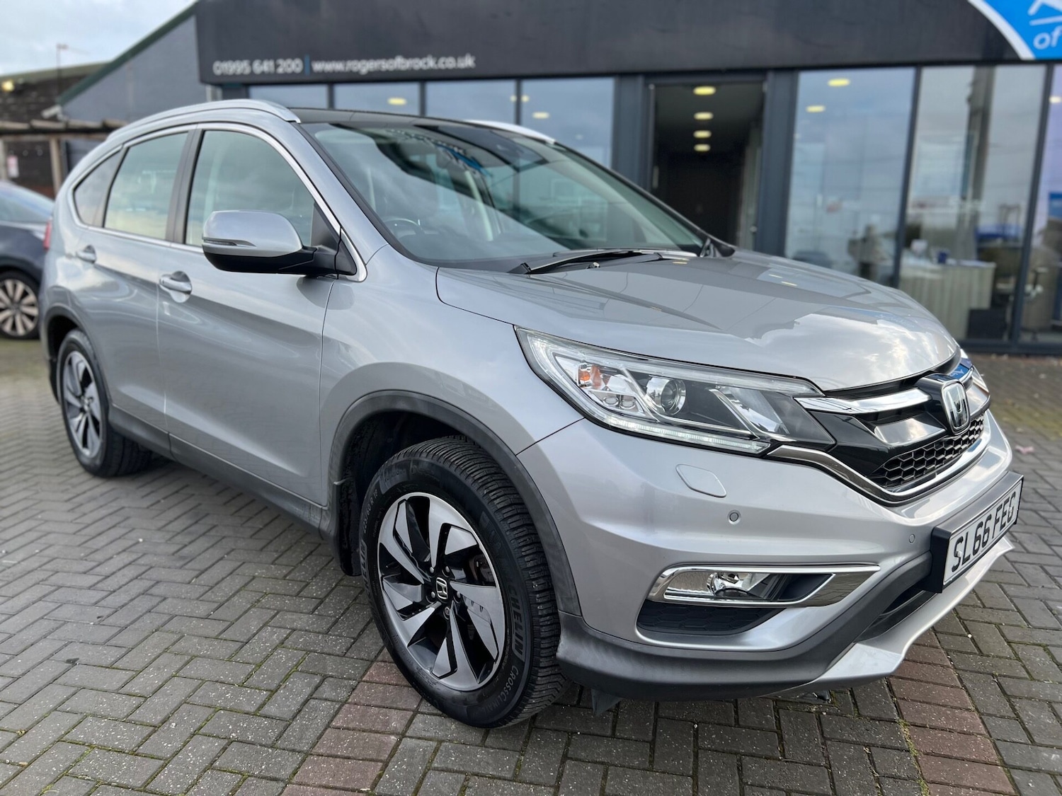 Used Honda CR-V 2016 for sale - 76659810: Photo 5