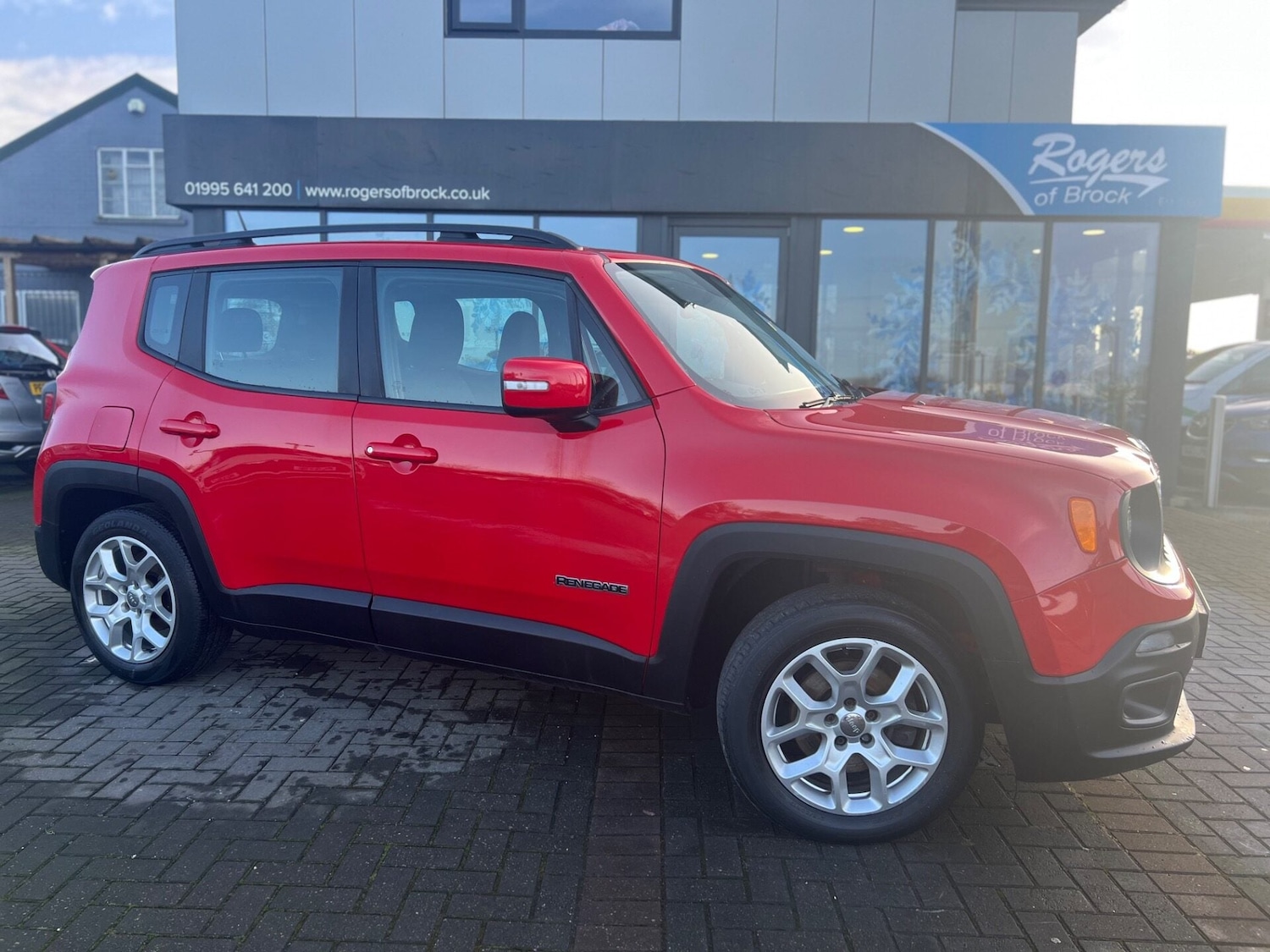 Used Jeep Renegade 2015 for sale - 76906190: Photo 1