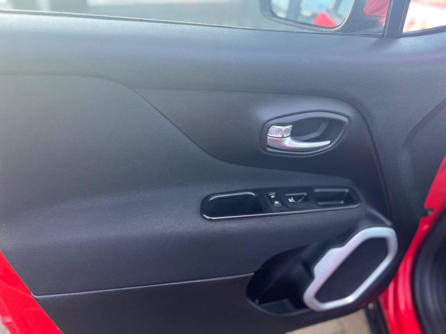 Used Jeep Renegade 2015 for sale - 76906190: Photo 33