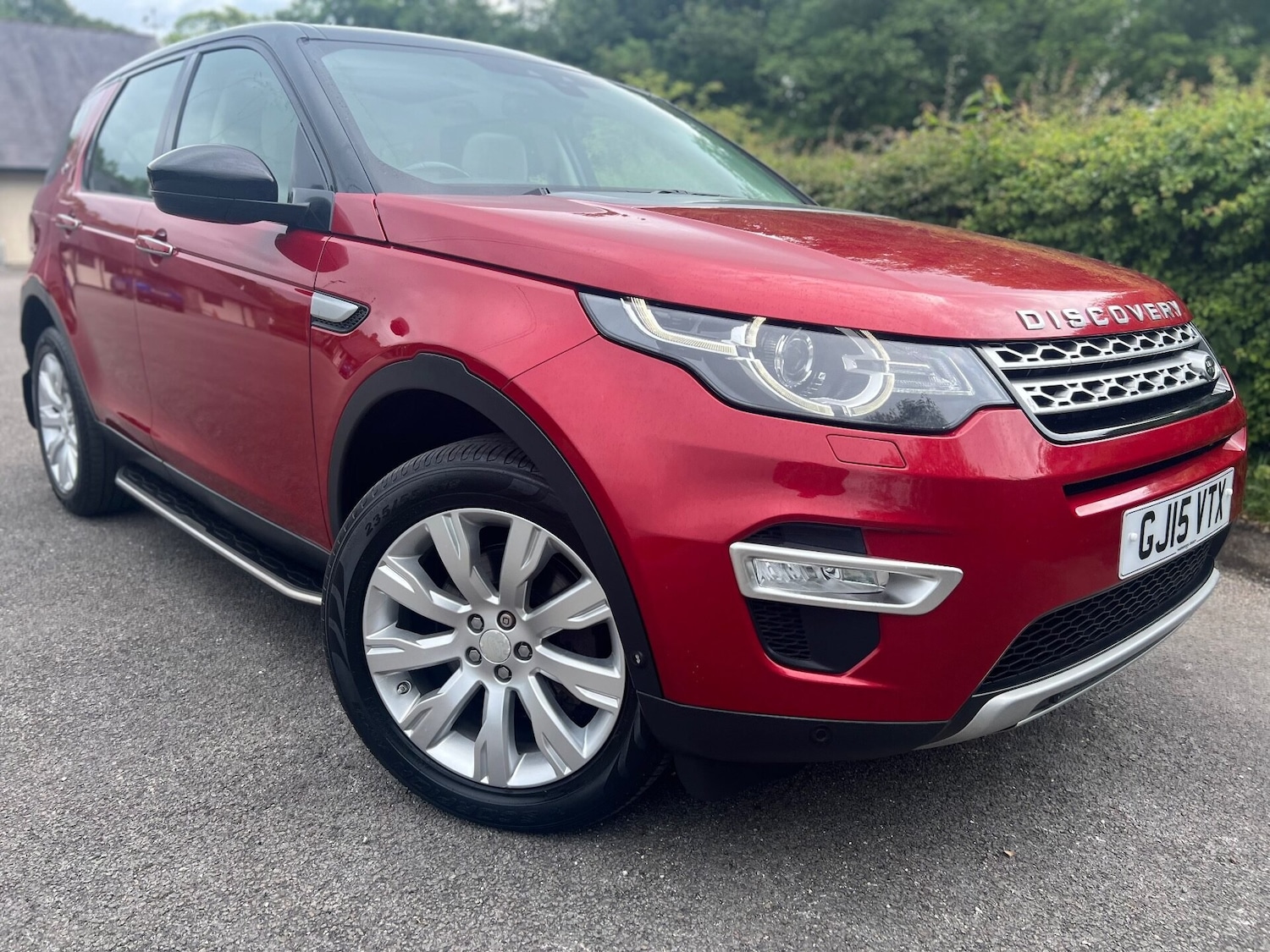 Used Land Rover Discovery Sport 2015 for sale - 76659788: Photo 1