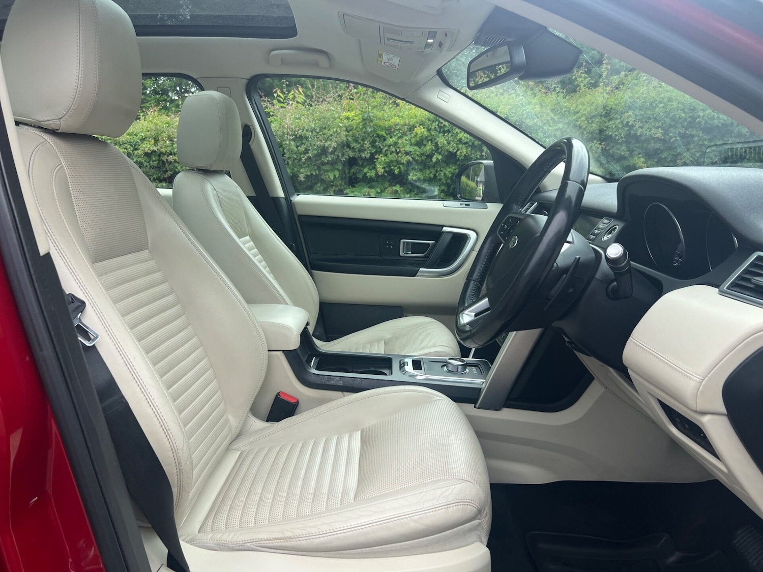 Used Land Rover Discovery Sport 2015 for sale - 76659788: Photo 16