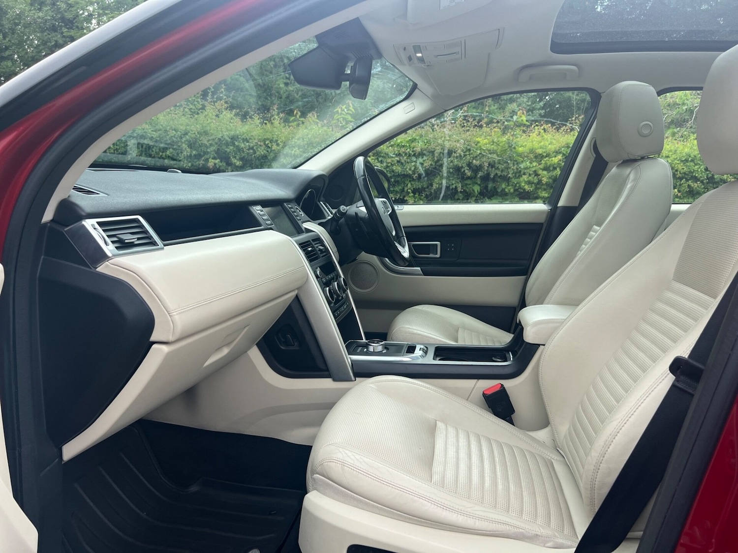 Used Land Rover Discovery Sport 2015 for sale - 76659788: Photo 25