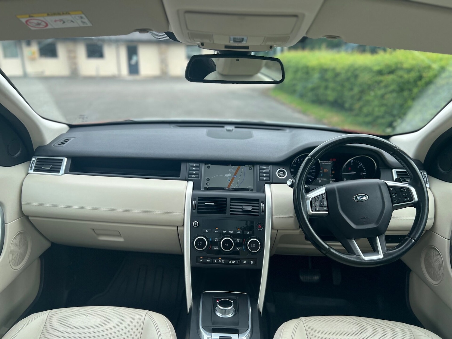 Used Land Rover Discovery Sport 2015 for sale - 76659788: Photo 33