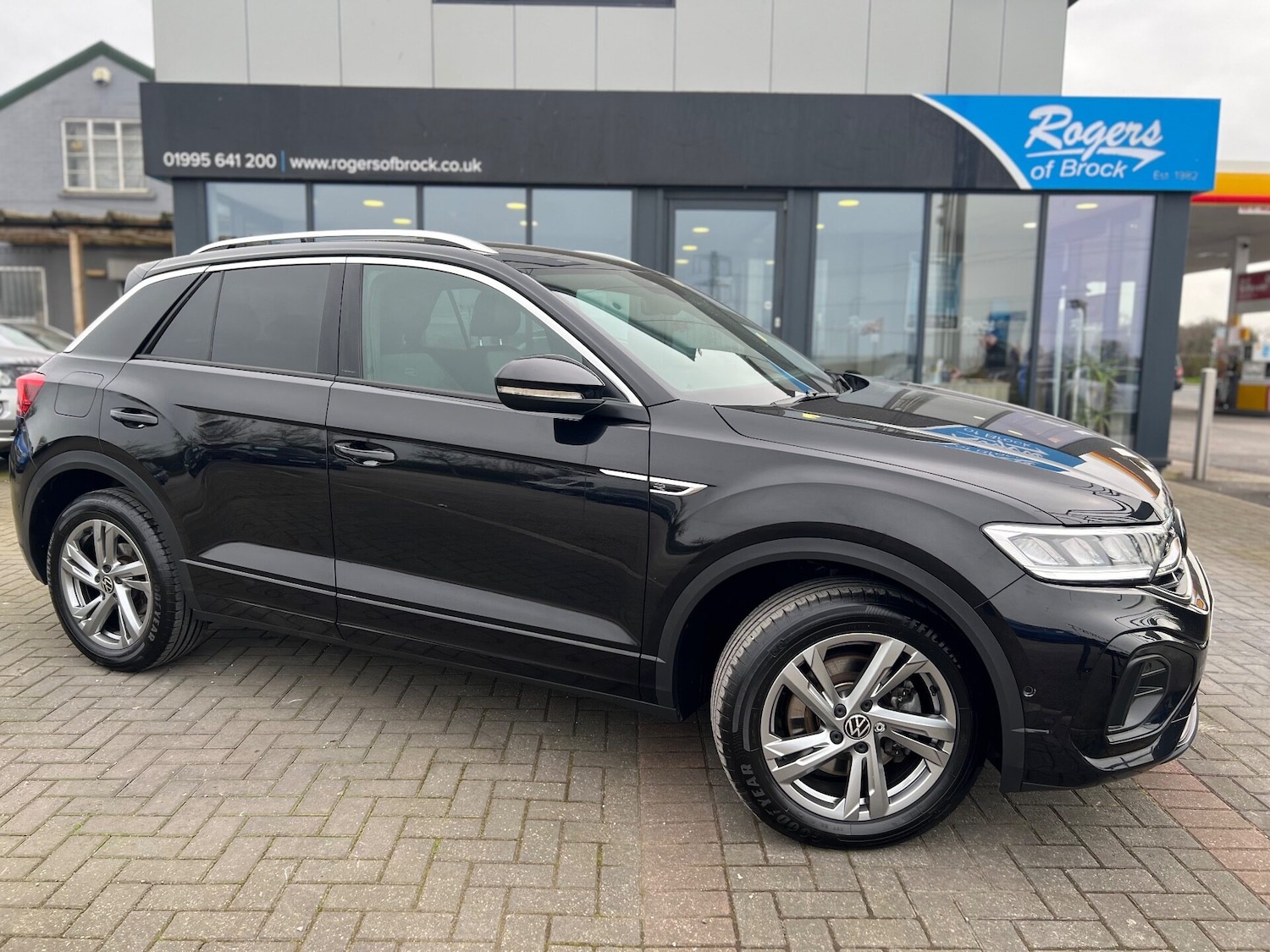 Used Volkswagen T-Roc 2023 for sale - 77952117: Photo 1