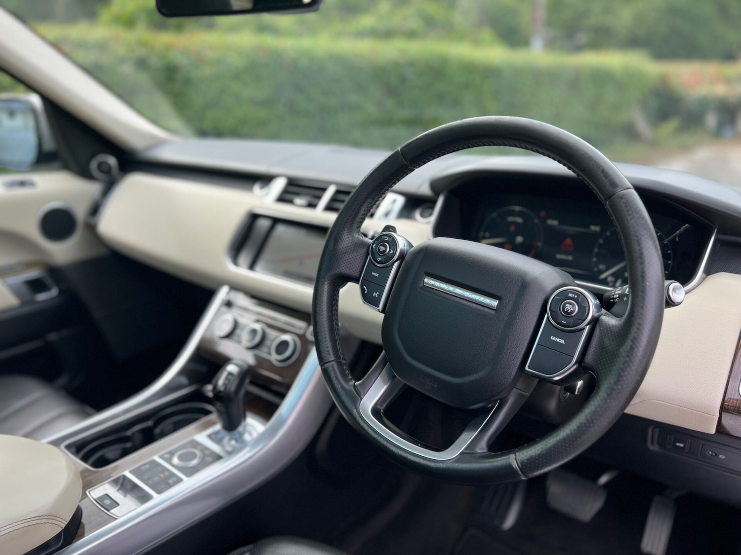 Used Land Rover Range Rover Sport 2015 for sale - 76659791: Photo 17