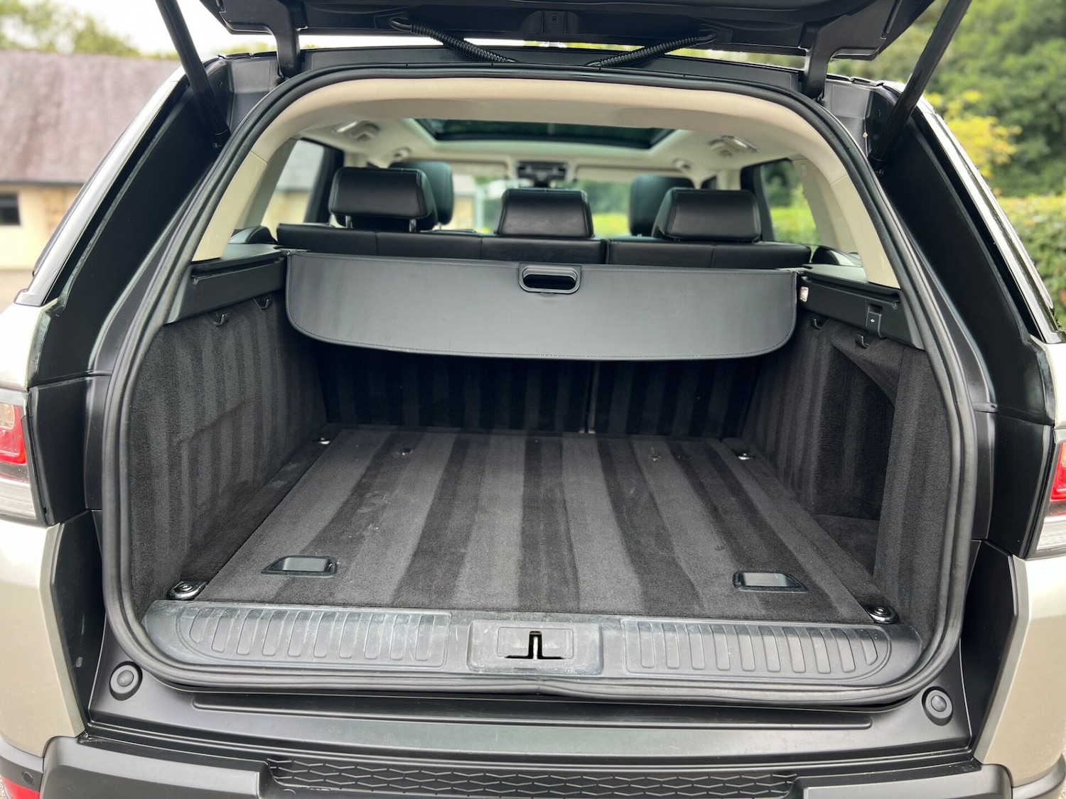 Used Land Rover Range Rover Sport 2015 for sale - 76659791: Photo 35