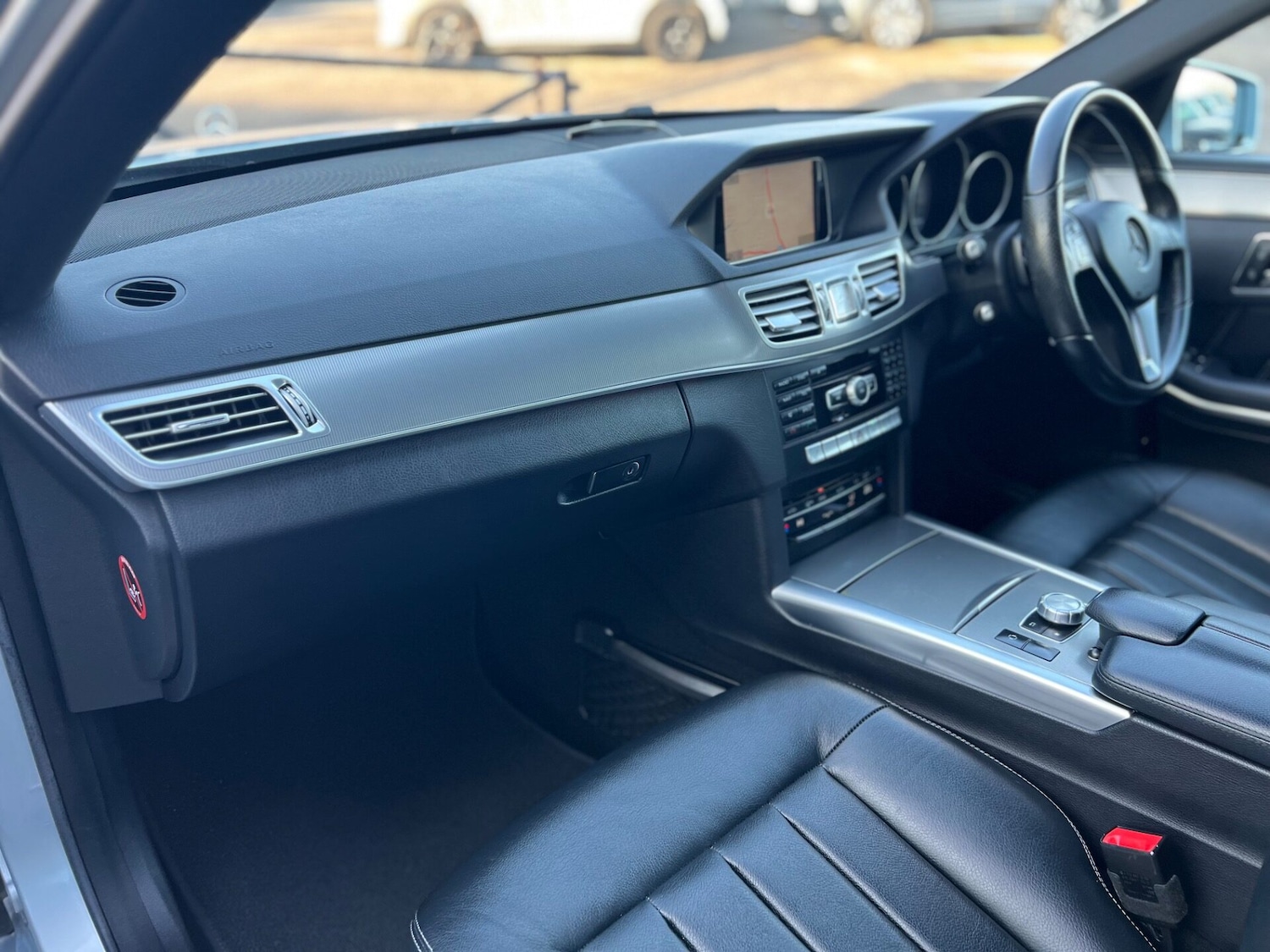 Used Mercedes-Benz E Class 2014 for sale - 77024136: Photo 32