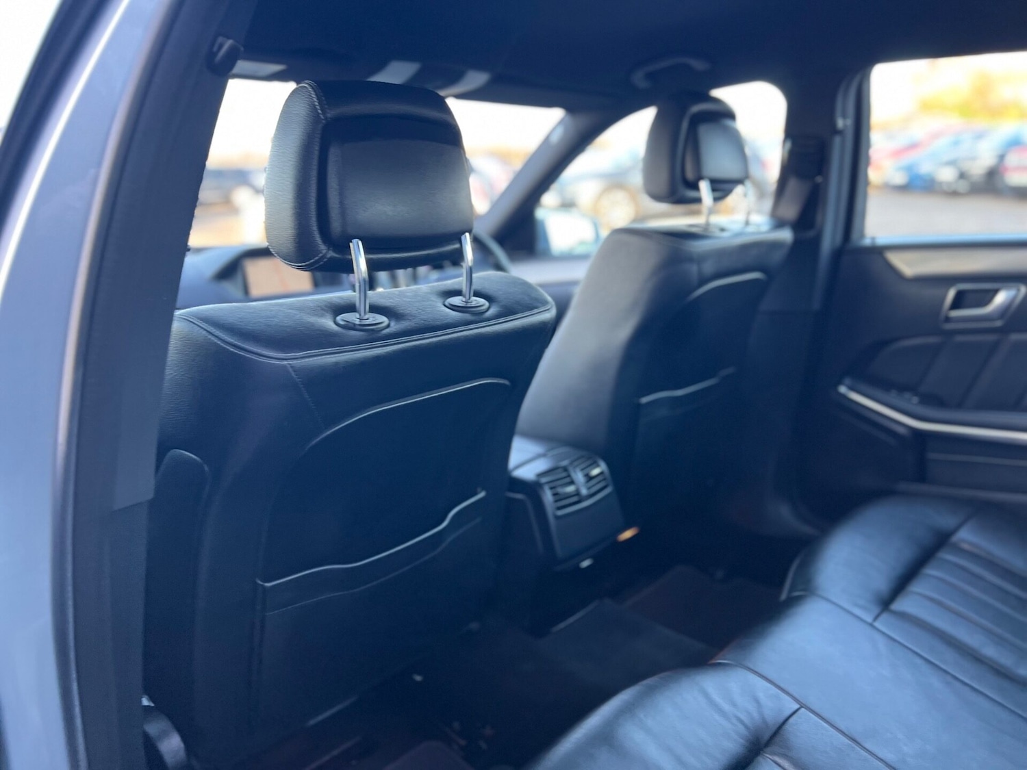 Used Mercedes-Benz E Class 2014 for sale - 77024136: Photo 34