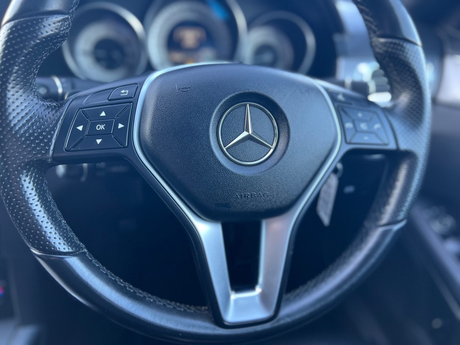 Used Mercedes-Benz E Class 2014 for sale - 77024136: Photo 42