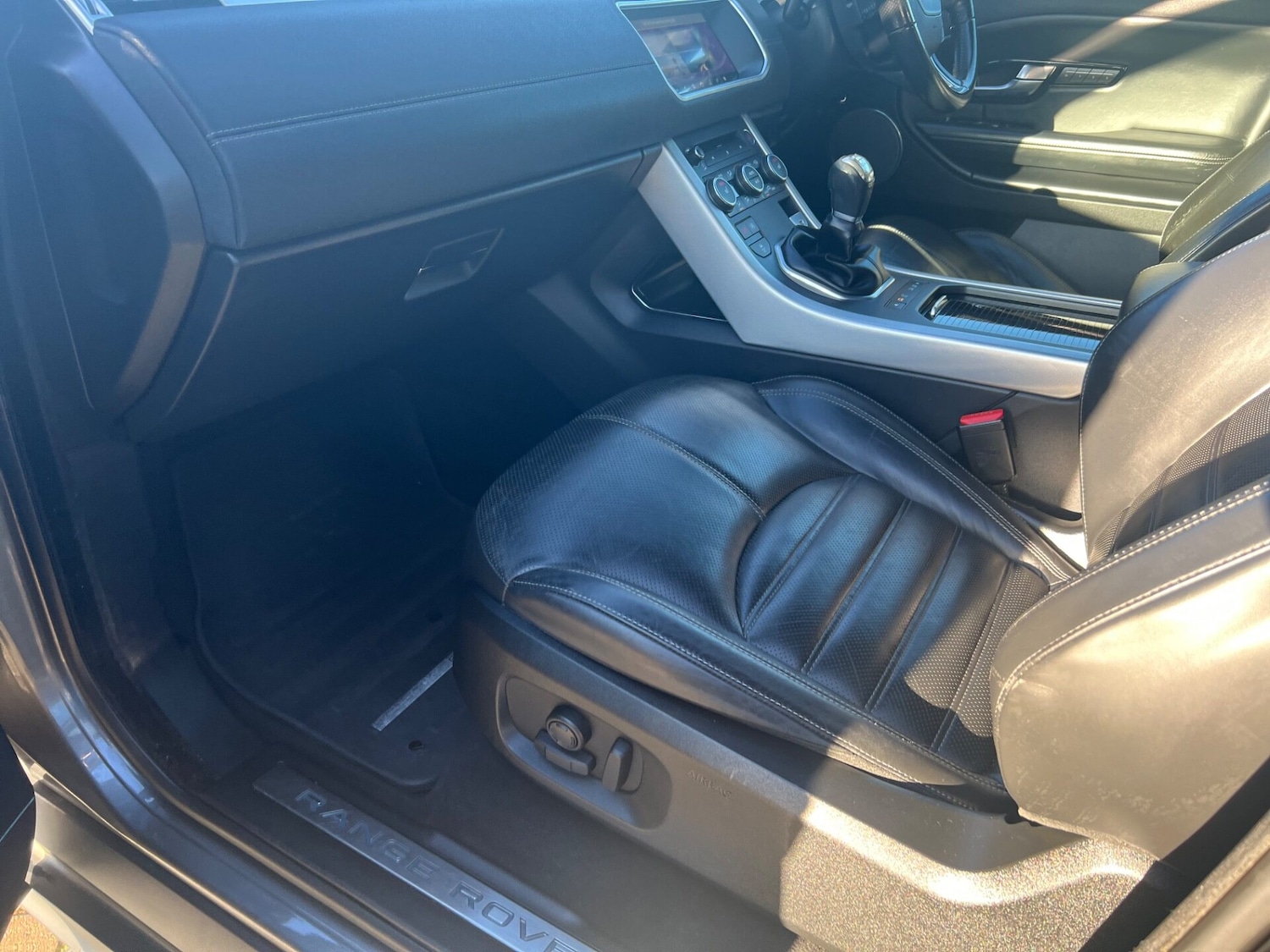 Used Land Rover Range Rover Evoque 2017 for sale - 76659827: Photo 38