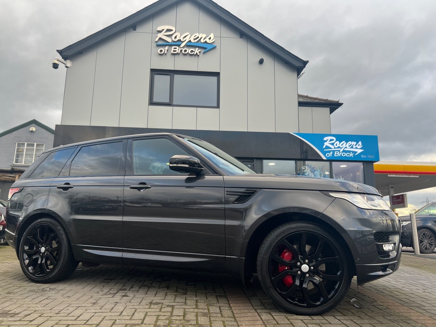 Used Land Rover Range Rover Sport 2017 for sale - 76694460: Photo 2