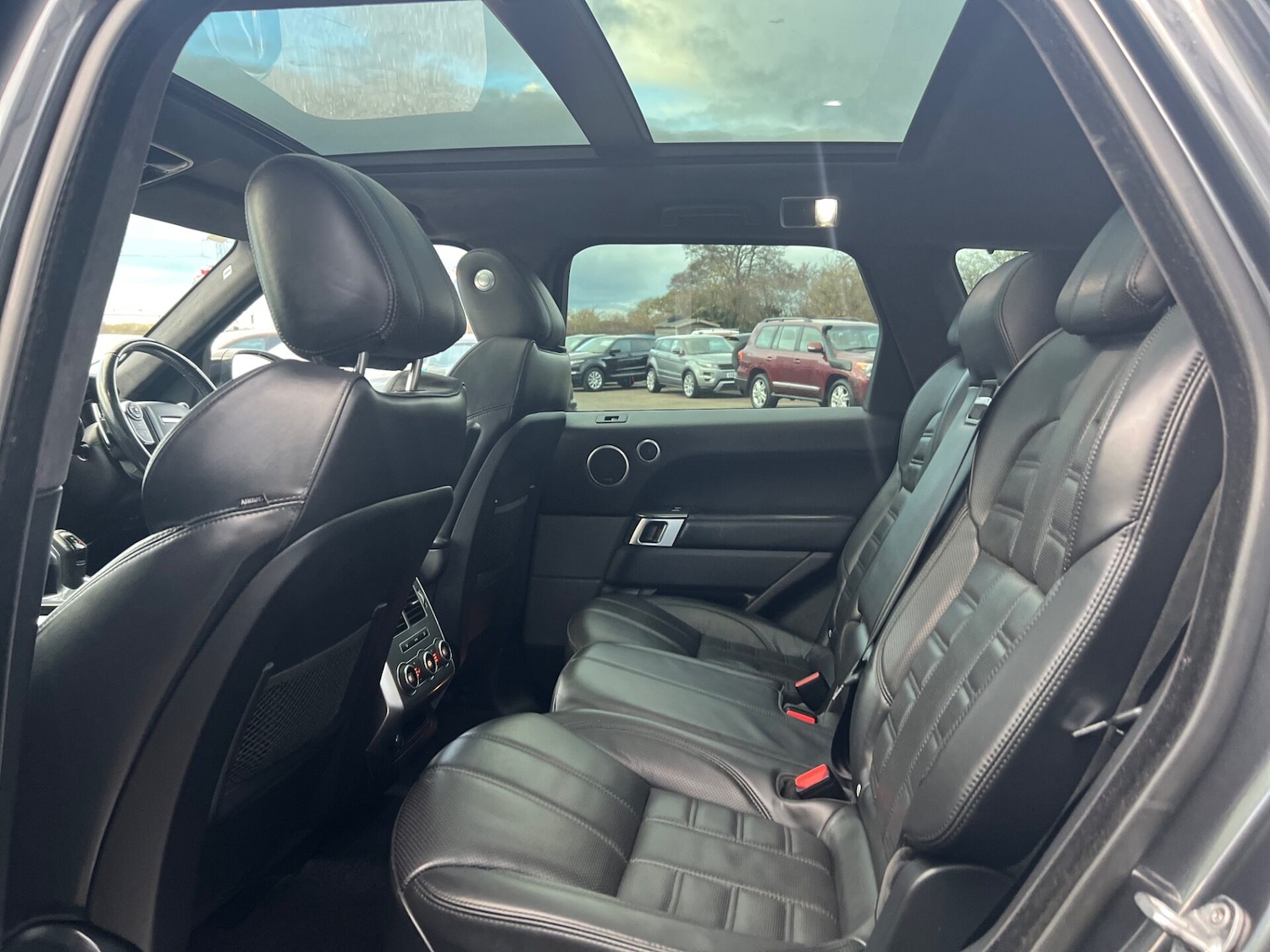 Used Land Rover Range Rover Sport 2017 for sale - 76694460: Photo 39