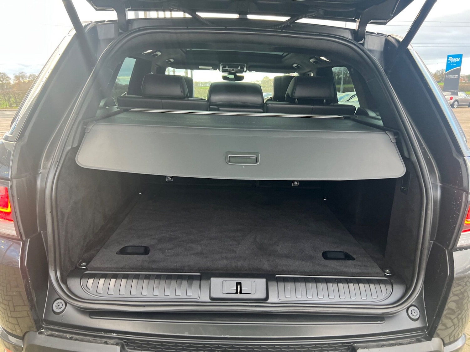 Used Land Rover Range Rover Sport 2017 for sale - 76694460: Photo 43