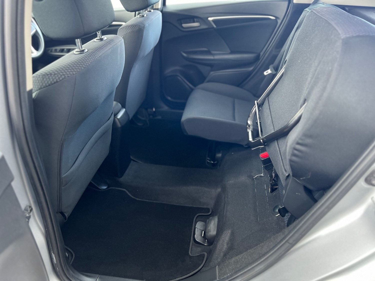 Used Honda Jazz 2018 for sale - 76659811: Photo 32