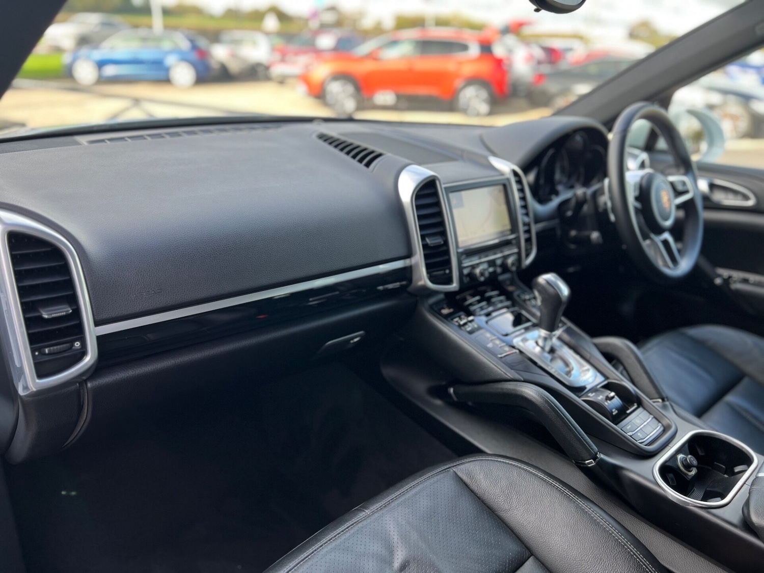 Used Porsche Cayenne 2015 for sale - 76659808: Photo 25