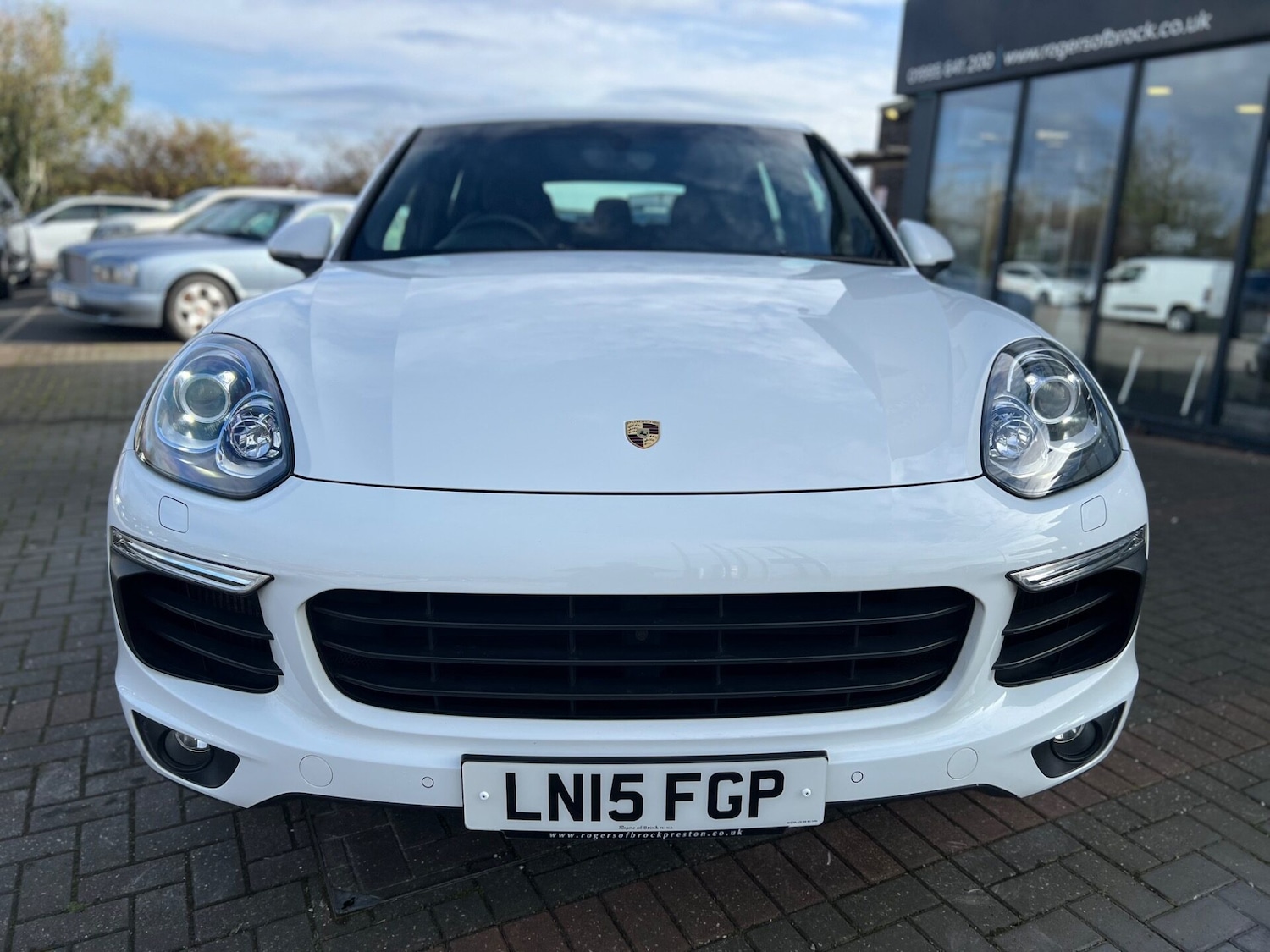 Used Porsche Cayenne 2015 for sale - 76659808: Photo 4
