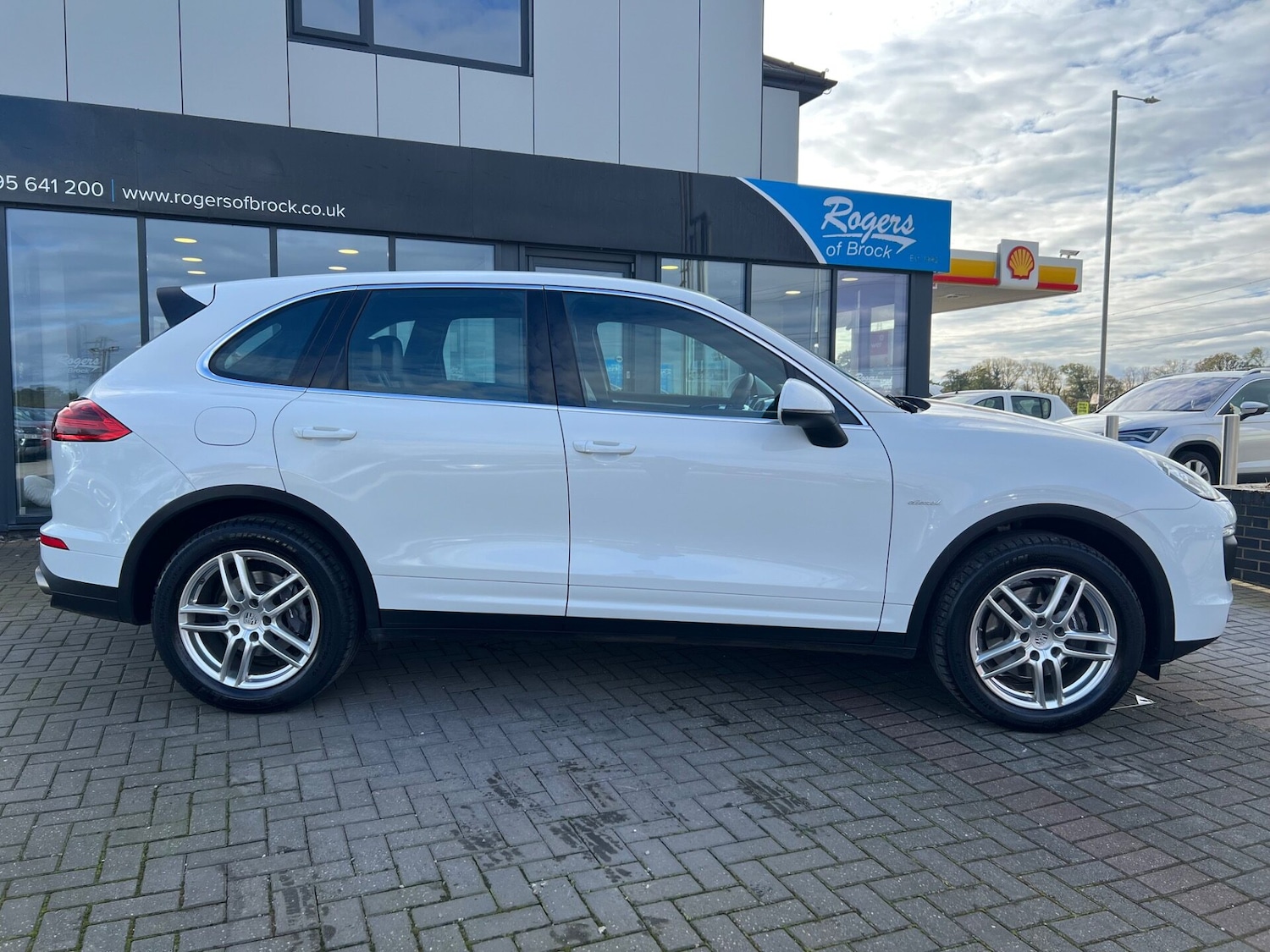 Used Porsche Cayenne 2015 for sale - 76659808: Photo 6