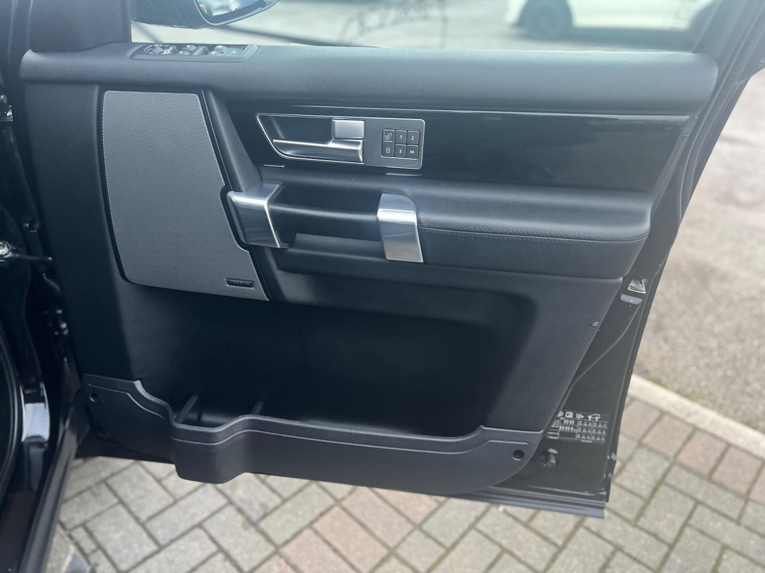 Used Land Rover Discovery 2016 for sale - 77034488: Photo 27