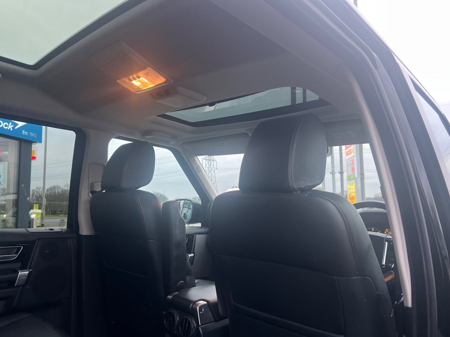 Used Land Rover Discovery 2016 for sale - 77034488: Photo 30