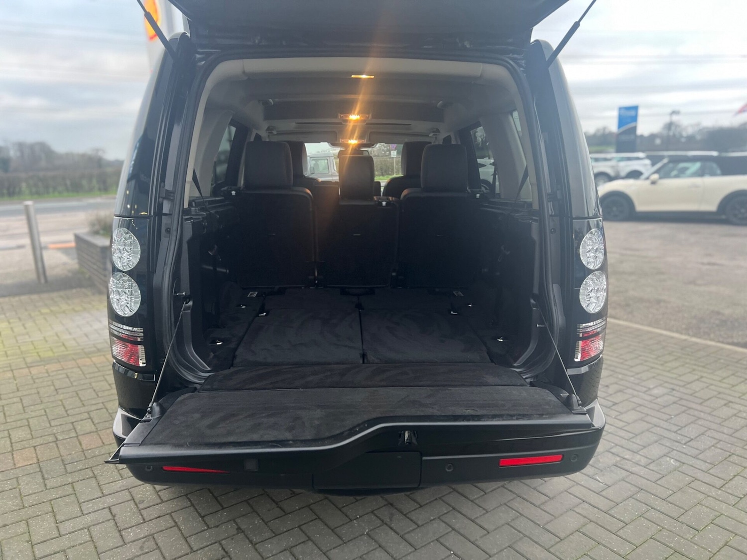 Used Land Rover Discovery 2016 for sale - 77034488: Photo 54