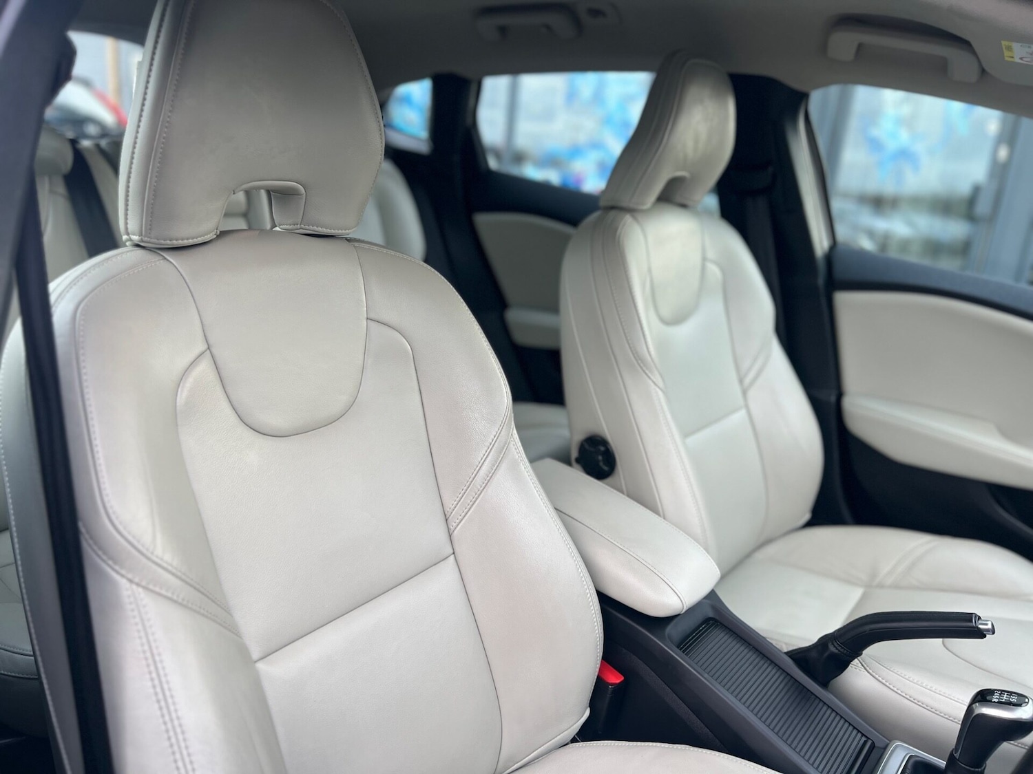 Used Volvo V40 2018 for sale - 76844878: Photo 18