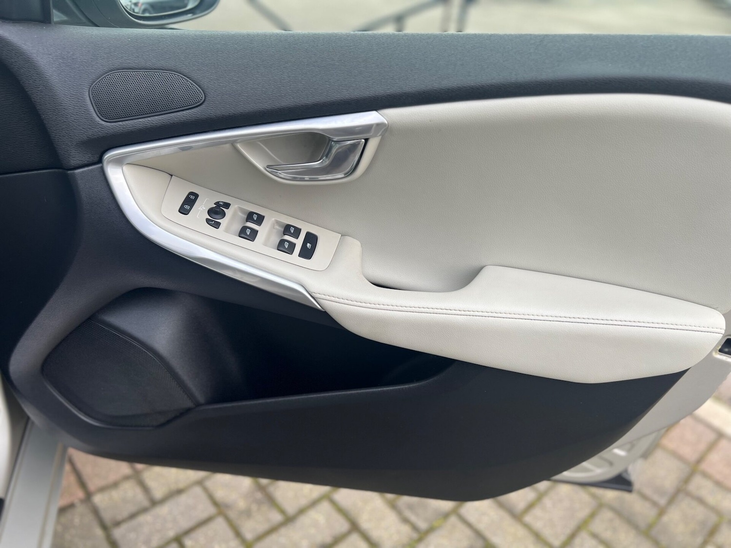 Used Volvo V40 2018 for sale - 76844878: Photo 21