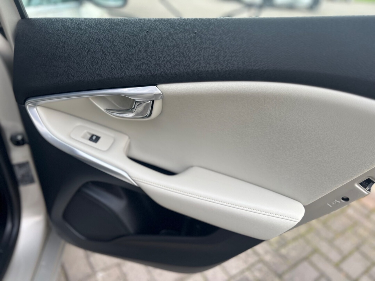 Used Volvo V40 2018 for sale - 76844878: Photo 26