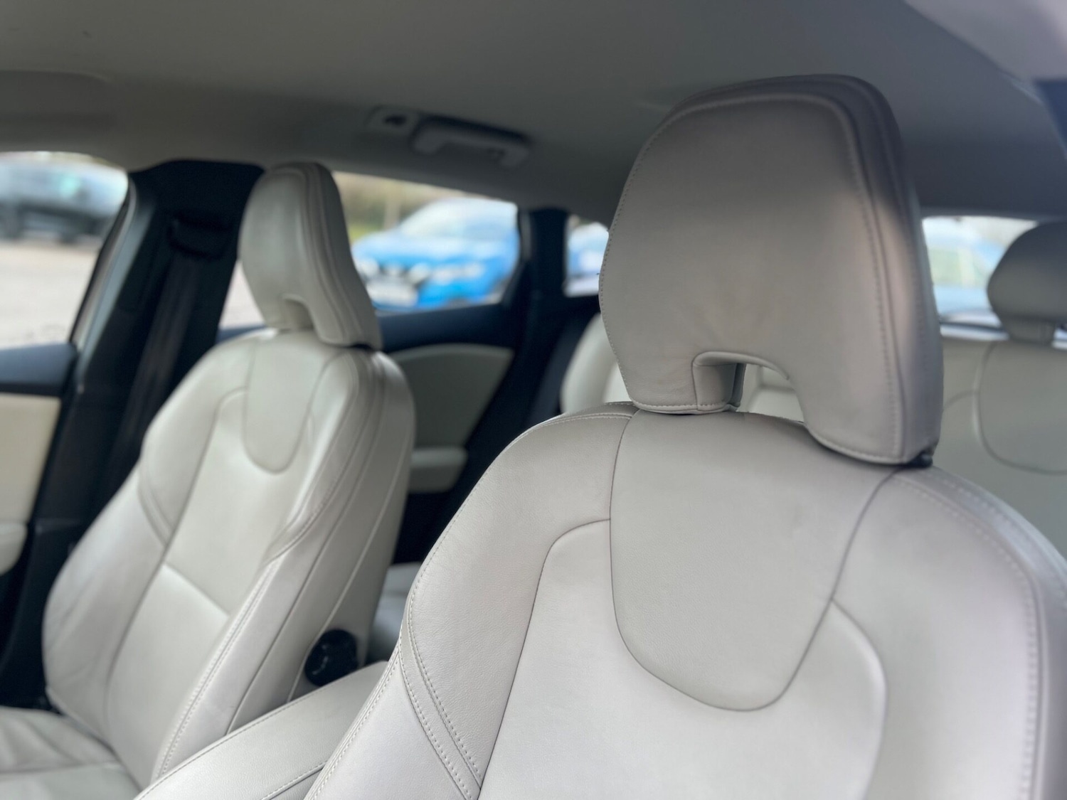 Used Volvo V40 2018 for sale - 76844878: Photo 27